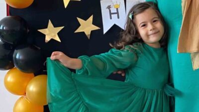 Antalya’da anne ve 7 yaşındaki kızı evde bıçaklanmış halde bulundu.