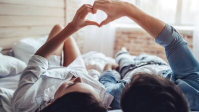 Cinsel yakınlık sevgi, arkadaşlık, neşe, aşk ve tutku dolu bir