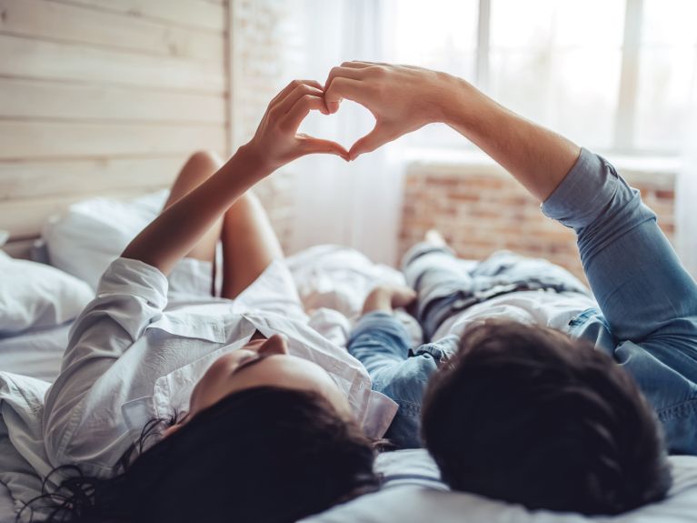 Cinsel yakınlık sevgi, arkadaşlık, neşe, aşk ve tutku dolu bir