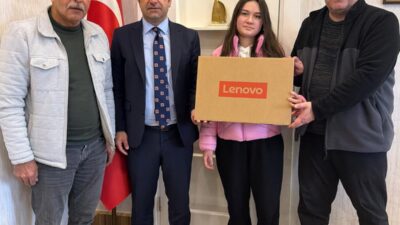 Gazipaşa Yeni Mahalle’de meydana gelen yangın sonrası evi ve eşyaları