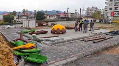 Gazipaşa Belediyesi Park ve Bahçeler Müdürlüğü ekipleri, ilçe genelinde sürdürdüğü