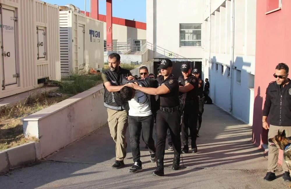 Antalya Emniyet Müdürlüğü Kaçakçılık ve Organize Suçlarla Mücadele (KOM) Şube