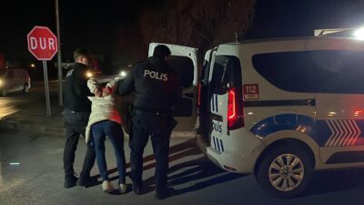 Antalya'da polisin dur ihtarına uymayan sürücü ile polis arasında film