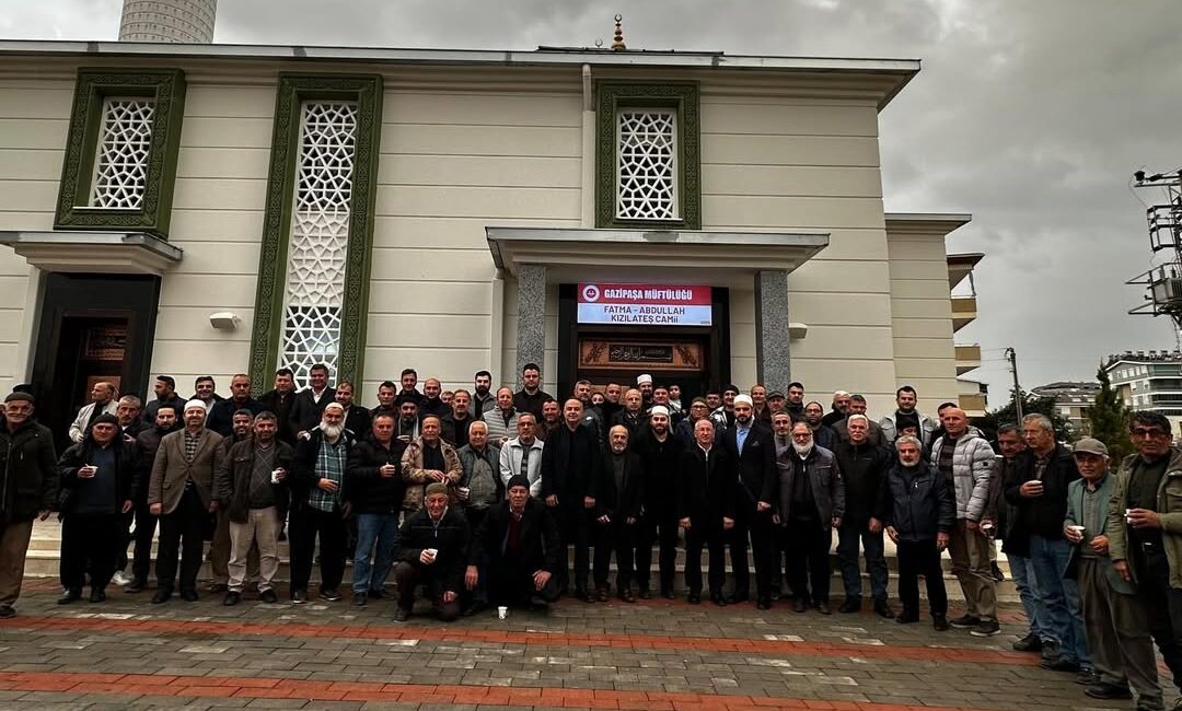 AK Parti İlçe Başkanlığı tarafından geleneksel hâle getirilen Cuma sabahı