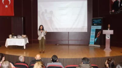 “Doğa için öğren, dönüşüme sen de katıl” sloganıyla düzenlenen eğitimde,