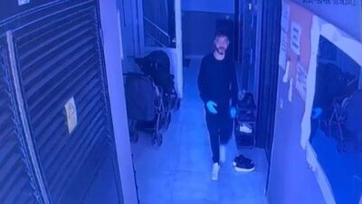 Antalya’da 37 haftalık hamile bir kadın, eşi tarafından silahla yaralandı.