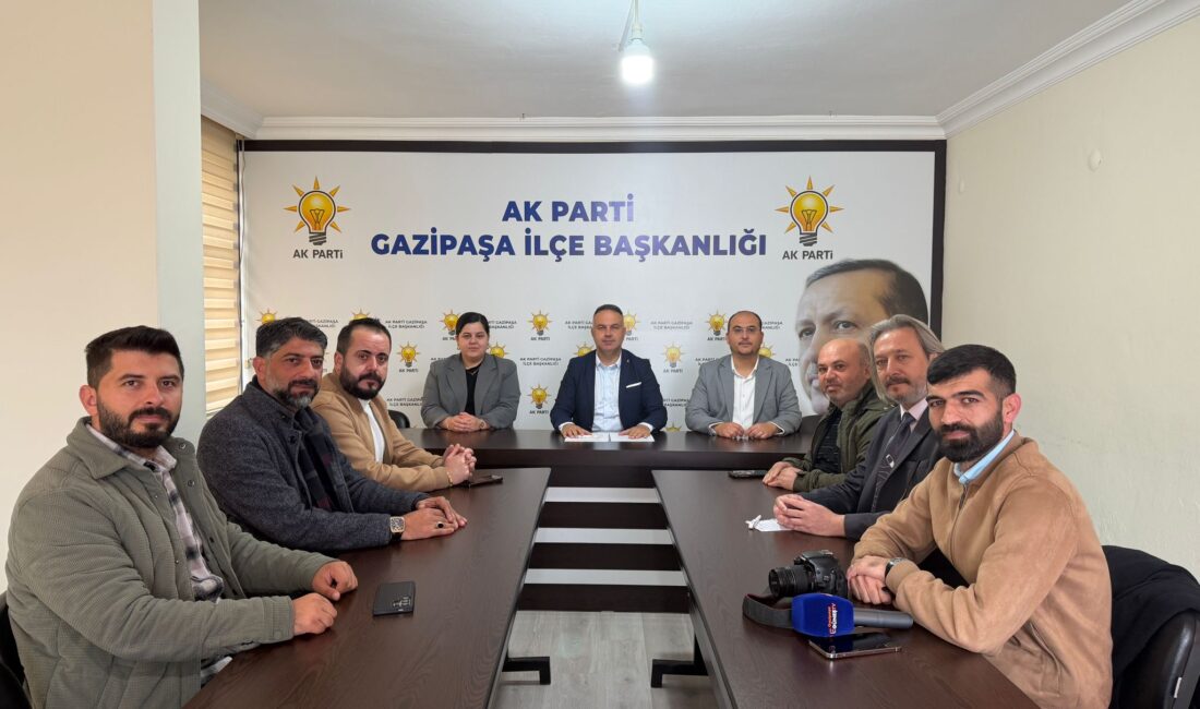 AK Parti Gazipaşa İlçe Başkanı Ramis Yiğit, saat 11.00’de ilçe