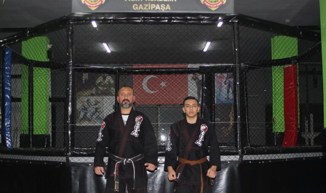 Altın Yumruk Spor Kulübü kimdir? Mehmet Bülüç kimdir?
