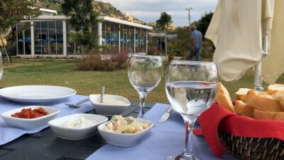 Gazipaşa sahilinin gözde mekanlarından Bello Beach için merakla beklenen ihale