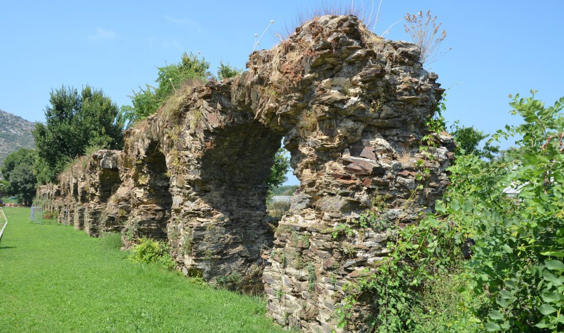 Antalya’nın doğusunda yer alan Gazipaşa ilçesi, tarih boyunca farklı medeniyetlere
