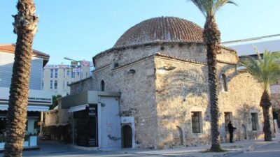 Antalya’nın çarşı bölgesinde yer alan Cumhuriyet (Çarşı / Arap) Hamamı,