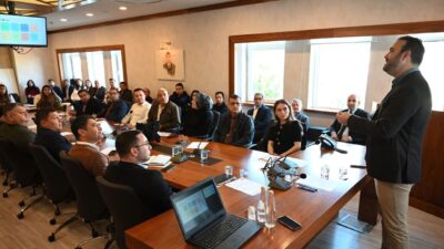 Kemer Belediyesi ile Türkiye Belediyeler Birliği iş birliğinde belediye personeline