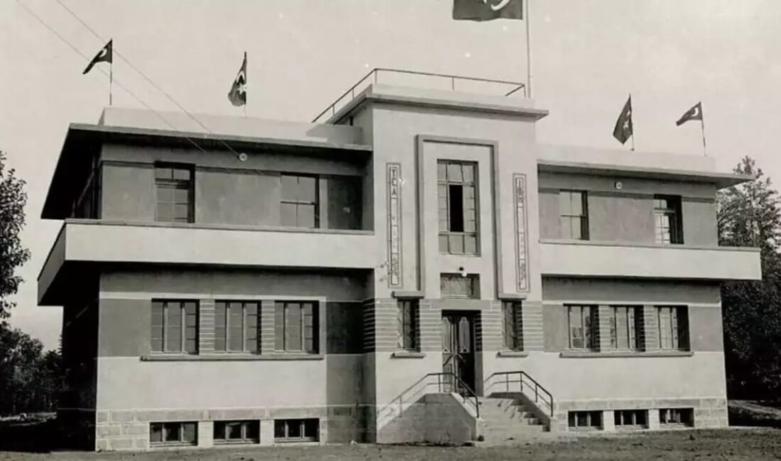 Tarihi Binada Binlerce Belge Bulunuyordu

Antalya Büyükşehir Belediyesi bünyesindeki Kent Araştırmaları