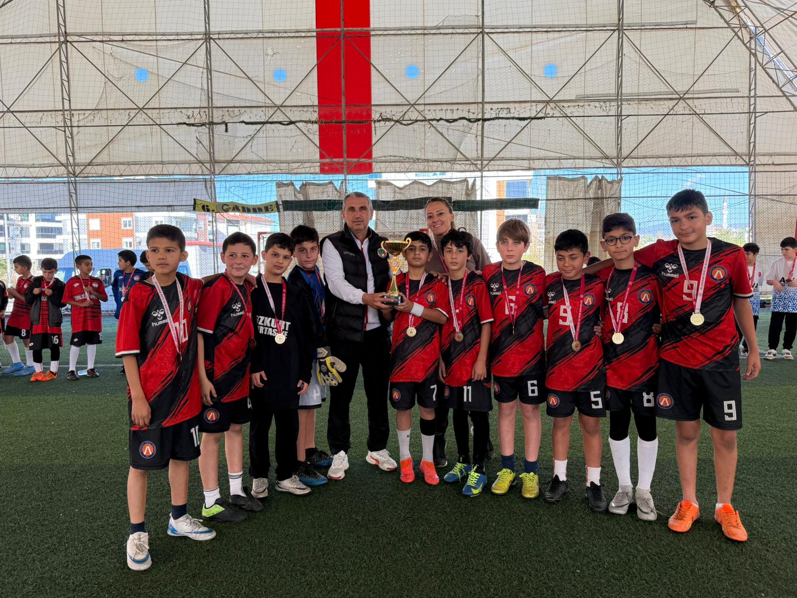 Gazipaşa Gençlik ve Spor İlçe Müdürlüğü koordinesinde düzenlenen Okul Sporları